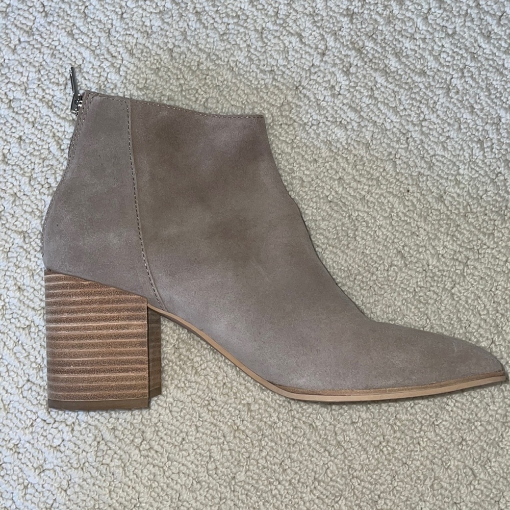 Steve Madden Tan Booties